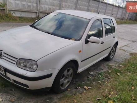 Белый Фольксваген Гольф, объемом двигателя 1.4 л и пробегом 319 тыс. км за 3500 $, фото 1 на Automoto.ua