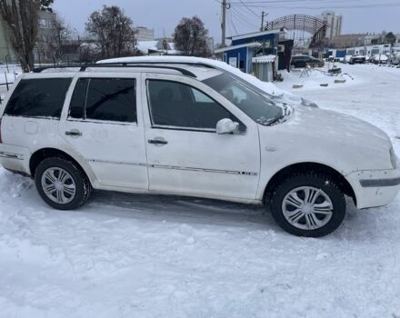 Белый Фольксваген Гольф, объемом двигателя 1.9 л и пробегом 250 тыс. км за 2200 $, фото 1 на Automoto.ua