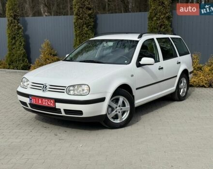 Белый Фольксваген Гольф, объемом двигателя 1.6 л и пробегом 189 тыс. км за 4700 $, фото 1 на Automoto.ua