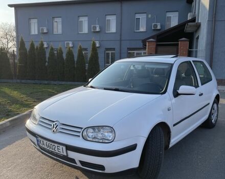 Белый Фольксваген Гольф, объемом двигателя 1.4 л и пробегом 320 тыс. км за 3450 $, фото 1 на Automoto.ua