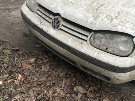 Білий Фольксваген Гольф, об'ємом двигуна 1.9 л та пробігом 2 тис. км за 1067 $, фото 1 на Automoto.ua