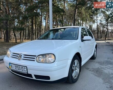 Белый Фольксваген Гольф, объемом двигателя 1.9 л и пробегом 248 тыс. км за 4400 $, фото 1 на Automoto.ua