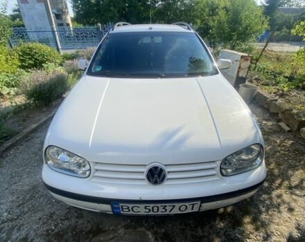 Белый Фольксваген Гольф, объемом двигателя 1.9 л и пробегом 245 тыс. км за 2900 $, фото 1 на Automoto.ua