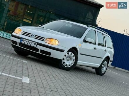Фольксваген Гольф 2003 в Дрогобыче на Automoto.ua Белый Фольксваген Гольф, объемом двигателя 1.39 л и пробегом 193 тыс. км за 4650 $, фото 1 на Automoto.ua