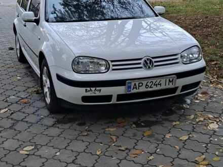 Білий Фольксваген Гольф, об'ємом двигуна 1.4 л та пробігом 138 тис. км за 5000 $, фото 1 на Automoto.ua