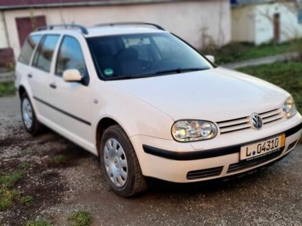Белый Фольксваген Гольф, объемом двигателя 2 л и пробегом 150 тыс. км за 5500 $, фото 1 на Automoto.ua
