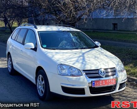 Белый Фольксваген Гольф, объемом двигателя 1.6 л и пробегом 230 тыс. км за 6300 $, фото 1 на Automoto.ua