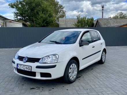 Белый Фольксваген Гольф, объемом двигателя 1.9 л и пробегом 350 тыс. км за 2550 $, фото 1 на Automoto.ua