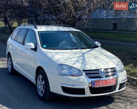 Белый Фольксваген Гольф, объемом двигателя 1.6 л и пробегом 230 тыс. км за 6300 $, фото 1 на Automoto.ua