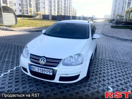 Білий Фольксваген Гольф, об'ємом двигуна 1.6 л та пробігом 250 тис. км за 5750 $, фото 1 на Automoto.ua