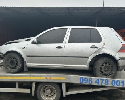 Белый Фольксваген Гольф, объемом двигателя 2.5 л и пробегом 213 тыс. км за 1500 $, фото 1 на Automoto.ua