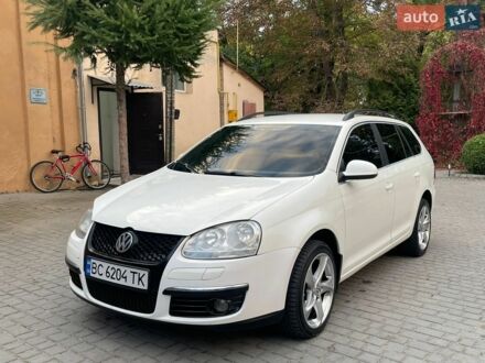 Білий Фольксваген Гольф, об'ємом двигуна 1.39 л та пробігом 285 тис. км за 4600 $, фото 1 на Automoto.ua