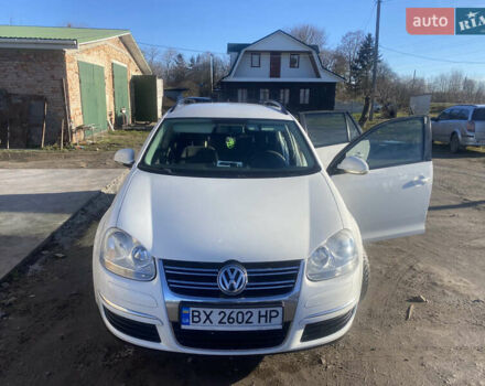 Білий Фольксваген Гольф, об'ємом двигуна 1.9 л та пробігом 250 тис. км за 5999 $, фото 1 на Automoto.ua