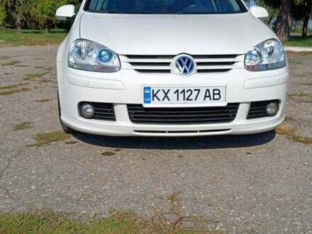 Белый Фольксваген Гольф, объемом двигателя 1.4 л и пробегом 165 тыс. км за 6500 $, фото 1 на Automoto.ua
