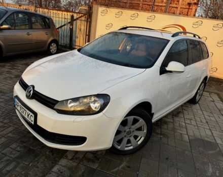 Белый Фольксваген Гольф, объемом двигателя 1.6 л и пробегом 245 тыс. км за 5999 $, фото 1 на Automoto.ua