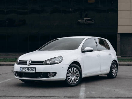 Белый Фольксваген Гольф, объемом двигателя 1.39 л и пробегом 225 тыс. км за 8199 $, фото 1 на Automoto.ua