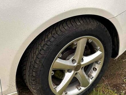 Белый Фольксваген Гольф, объемом двигателя 1.6 л и пробегом 208 тыс. км за 7999 $, фото 1 на Automoto.ua