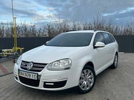 Белый Фольксваген Гольф, объемом двигателя 1.9 л и пробегом 143 тыс. км за 6050 $, фото 1 на Automoto.ua