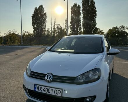 Белый Фольксваген Гольф, объемом двигателя 2 л и пробегом 245 тыс. км за 7800 $, фото 1 на Automoto.ua