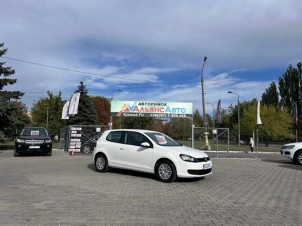 Белый Фольксваген Гольф, объемом двигателя 1.4 л и пробегом 175 тыс. км за 6500 $, фото 1 на Automoto.ua
