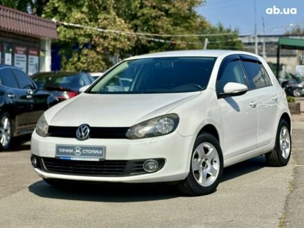 Фольксваген Гольф 2010 у Києві на Automoto.ua Білий Фольксваген Гольф, об'ємом двигуна 1.6 л та пробігом 236 тис. км за 7300 $, фото 1 на Automoto.ua