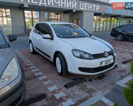Белый Фольксваген Гольф, объемом двигателя 1.6 л и пробегом 340 тыс. км за 8000 $, фото 1 на Automoto.ua