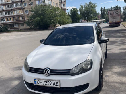 Белый Фольксваген Гольф, объемом двигателя 1.6 л и пробегом 182 тыс. км за 6500 $, фото 1 на Automoto.ua