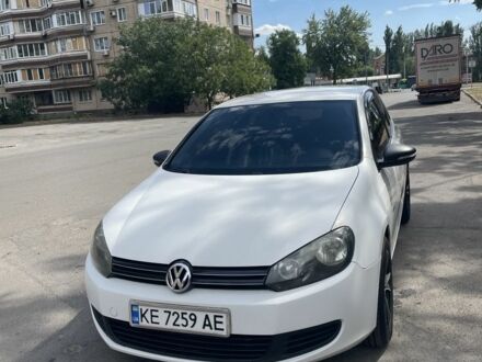 Белый Фольксваген Гольф, объемом двигателя 1.6 л и пробегом 182 тыс. км за 6500 $, фото 1 на Automoto.ua