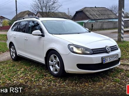 Белый Фольксваген Гольф, объемом двигателя 1.6 л и пробегом 256 тыс. км за 7550 $, фото 1 на Automoto.ua