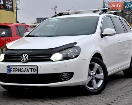 Белый Фольксваген Гольф, объемом двигателя 1.2 л и пробегом 230 тыс. км за 5700 $, фото 1 на Automoto.ua