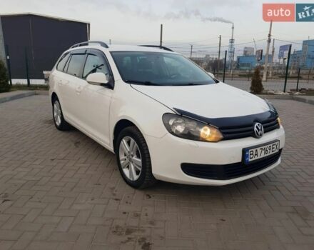 Белый Фольксваген Гольф, объемом двигателя 1.6 л и пробегом 327 тыс. км за 7500 $, фото 1 на Automoto.ua