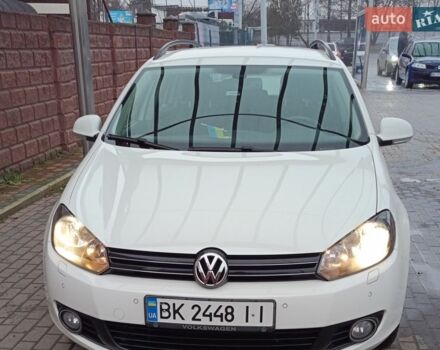 Белый Фольксваген Гольф, объемом двигателя 1.39 л и пробегом 275 тыс. км за 8500 $, фото 1 на Automoto.ua