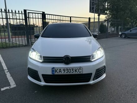 Белый Фольксваген Гольф, объемом двигателя 2 л и пробегом 250 тыс. км за 10500 $, фото 1 на Automoto.ua