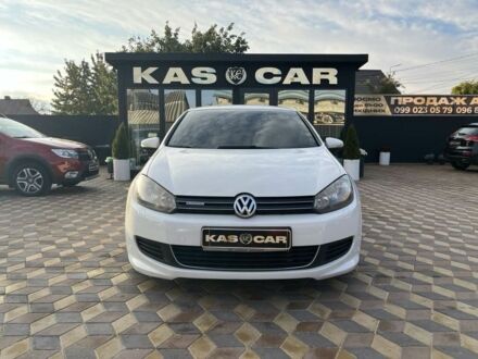 Белый Фольксваген Гольф, объемом двигателя 1.6 л и пробегом 190 тыс. км за 8500 $, фото 1 на Automoto.ua