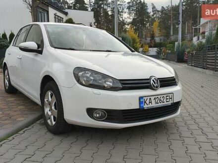 Белый Фольксваген Гольф, объемом двигателя 1.39 л и пробегом 180 тыс. км за 8750 $, фото 1 на Automoto.ua