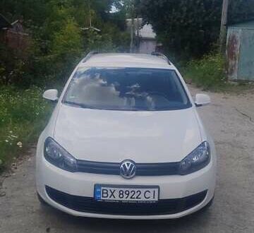 Фольксваген Гольф 2011 в Каменце-Подольском на Automoto.ua Белый Фольксваген Гольф, объемом двигателя 1.6 л и пробегом 205 тыс. км за 7700 $, фото 1 на Automoto.ua