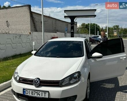 Белый Фольксваген Гольф, объемом двигателя 1.6 л и пробегом 215 тыс. км за 7250 $, фото 1 на Automoto.ua