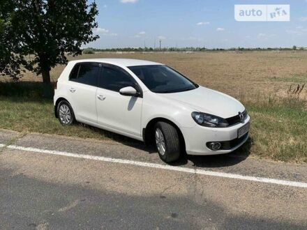 Фольксваген Гольф 2012 у Херсоні на Automoto.ua Білий Фольксваген Гольф, об'ємом двигуна 1.4 л та пробігом 291 тис. км за 5000 $, фото 1 на Automoto.ua