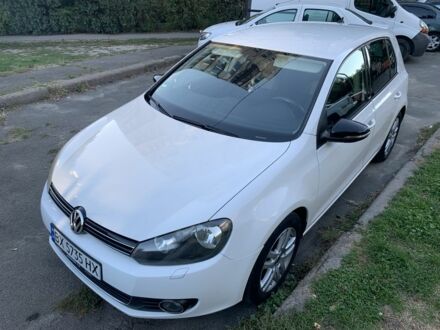 Белый Фольксваген Гольф, объемом двигателя 1.6 л и пробегом 239 тыс. км за 9200 $, фото 1 на Automoto.ua