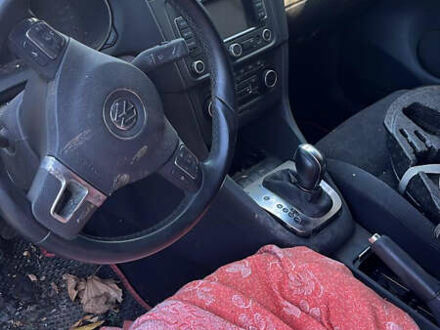 Белый Фольксваген Гольф, объемом двигателя 1.6 л и пробегом 212 тыс. км за 1900 $, фото 1 на Automoto.ua