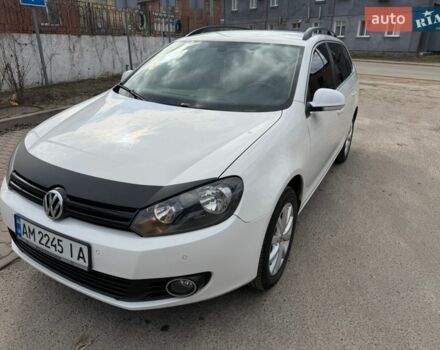 Белый Фольксваген Гольф, объемом двигателя 1.6 л и пробегом 254 тыс. км за 8300 $, фото 1 на Automoto.ua