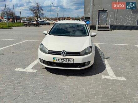 Белый Фольксваген Гольф, объемом двигателя 1.39 л и пробегом 211 тыс. км за 6600 $, фото 1 на Automoto.ua