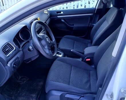 Белый Фольксваген Гольф, объемом двигателя 1.6 л и пробегом 26000 тыс. км за 7650 $, фото 1 на Automoto.ua