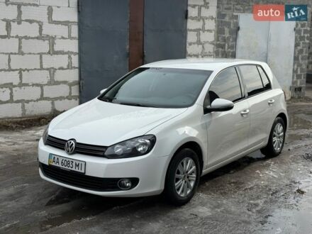 Белый Фольксваген Гольф, объемом двигателя 1.6 л и пробегом 280 тыс. км за 8200 $, фото 1 на Automoto.ua