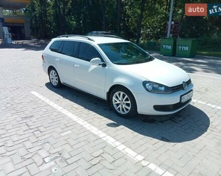 Белый Фольксваген Гольф, объемом двигателя 1.6 л и пробегом 244 тыс. км за 7500 $, фото 1 на Automoto.ua
