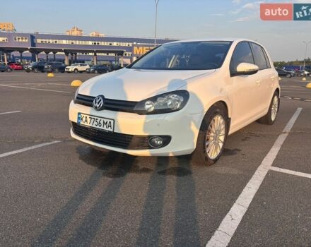 Білий Фольксваген Гольф, об'ємом двигуна 1.6 л та пробігом 201 тис. км за 8900 $, фото 1 на Automoto.ua