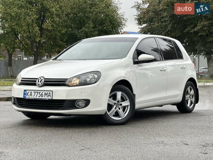 Белый Фольксваген Гольф, объемом двигателя 1.6 л и пробегом 188 тыс. км за 8300 $, фото 1 на Automoto.ua