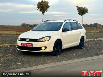 Білий Фольксваген Гольф, об'ємом двигуна 1.4 л та пробігом 213 тис. км за 9000 $, фото 1 на Automoto.ua