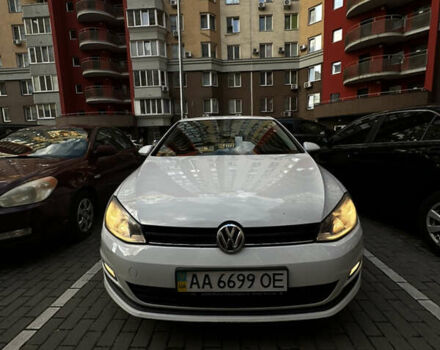 Білий Фольксваген Гольф, об'ємом двигуна 2 л та пробігом 246 тис. км за 12000 $, фото 1 на Automoto.ua