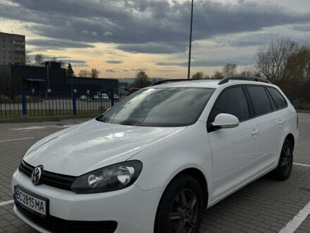 Белый Фольксваген Гольф, объемом двигателя 1.6 л и пробегом 228 тыс. км за 7900 $, фото 1 на Automoto.ua